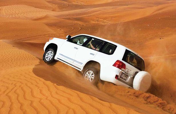 Desert Safari Redsand Dunes with BBQ Dinner in Dubai