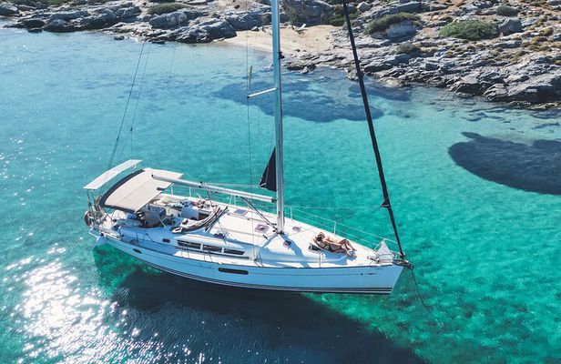 Private Sailing Cruise to Dia Island with Meal & Water Activities