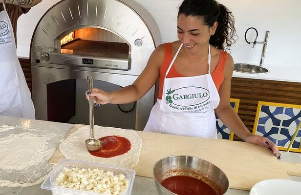 Sorrento Pizza School Activity in Italy