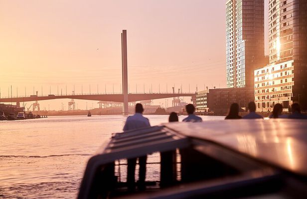 Port of Melbourne and Docklands Sightseeing Cruise
