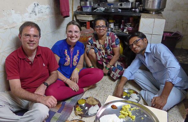Dharavi Tour and Family Lunch