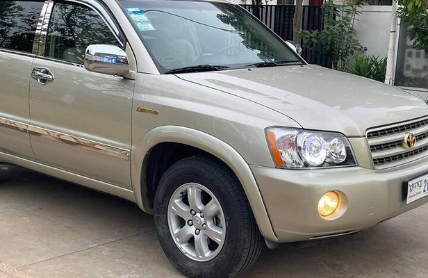 Phnom Penh to Siem Reap by private car