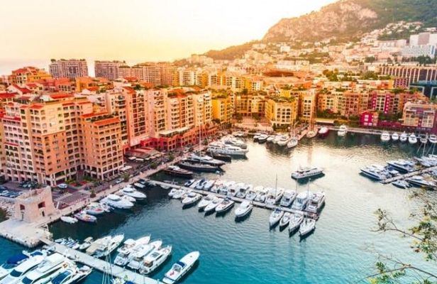 Explore Monaco: Guided walking Tour with a local guide