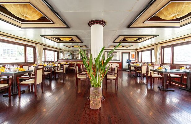Bai Tu Long Bay Overnight Cruise with Less Tourist Area