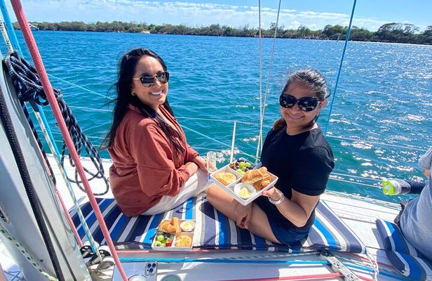 Gold Coast Breakfast Sailing Cruise with snacks & bubbles