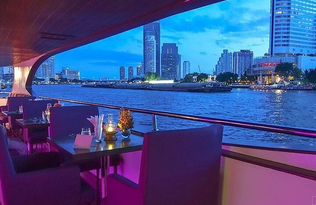 Luxurious Grand Pearl Dinner Cruise in Bangkok