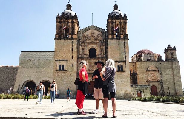 Oaxaca overnight guided tour from Huatulco