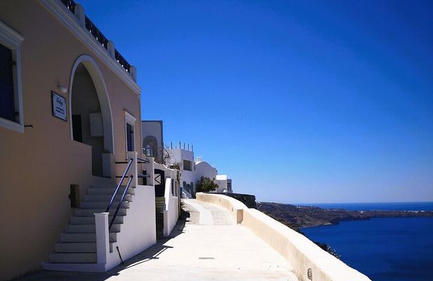 Easy Walks in Santorini Private Half Day Tour