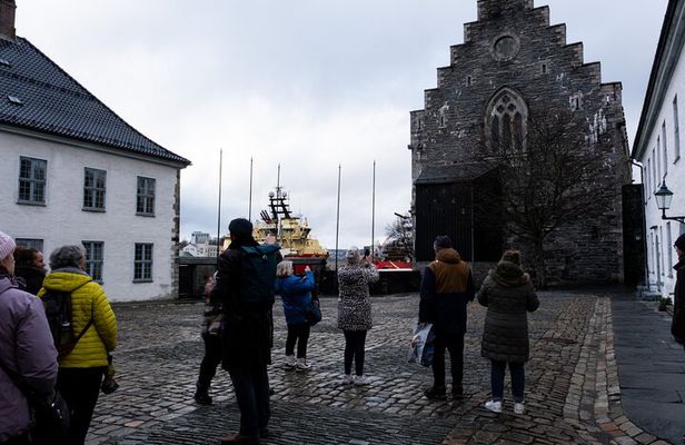Walking Tour in Bergen of the Past and Present