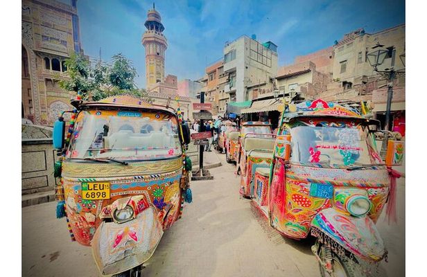 Rangeela Rikshaw Walled City Guided Tour Lahore