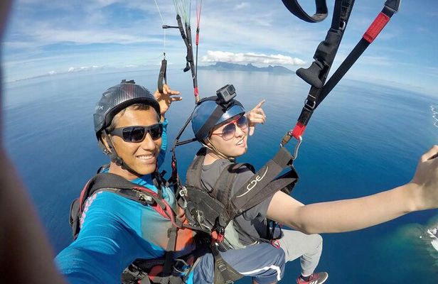 Tahiti: Full Day Island Tour with Paragliding