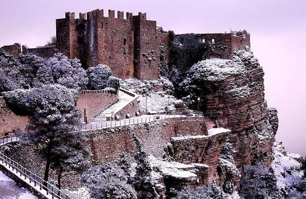 Private Tour to Segesta, Erice and Wine Tasting in Marsala