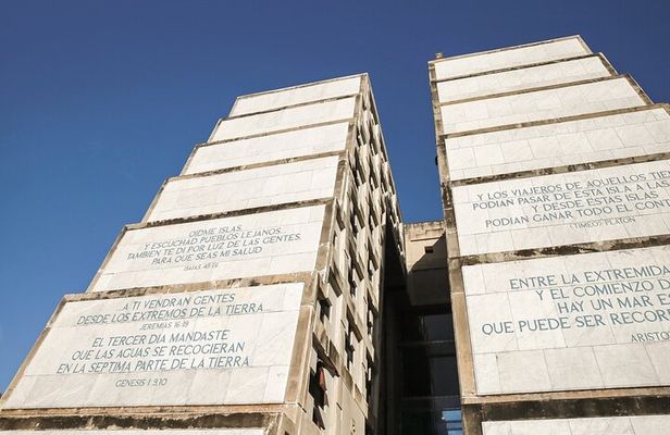 Private Historical Walking Tour in Santo Domingo Colonial