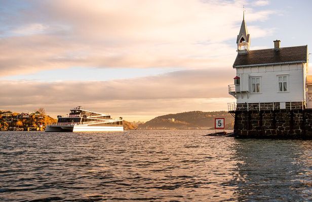 Sustainable Cruise in Oslofjord with audioguiding