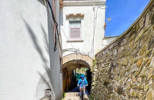 Amalfi coast: E-bike tour from Sorrento to Positano
