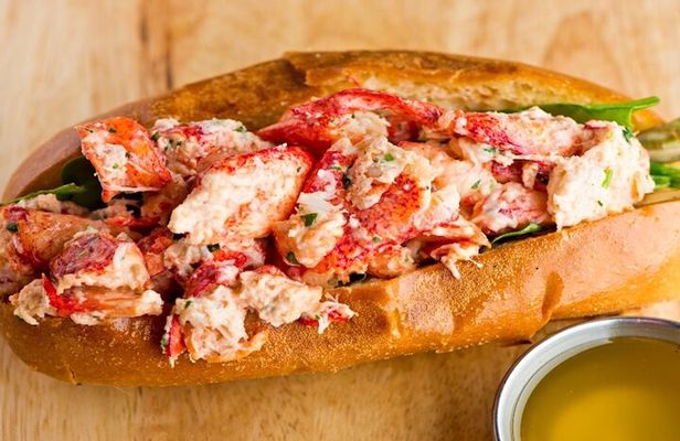 Halifax Harbourfront Small Group Food Walking Tour
