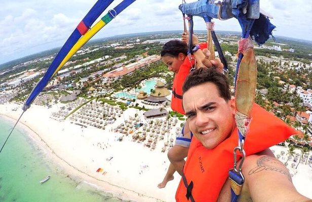 Punta Cana Parasailing Experience Over the Stunning Coastline