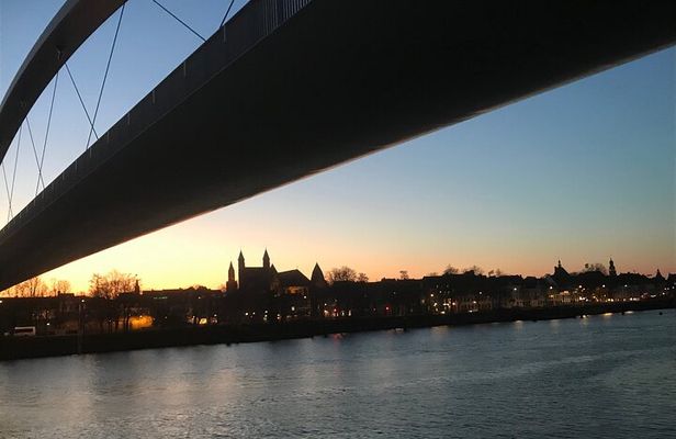 Maastricht Evening Sightseeing Tour