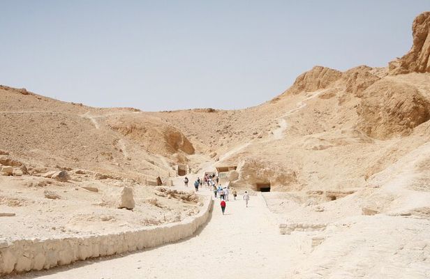 Private Full Day Tour on the West Bank of Luxor 