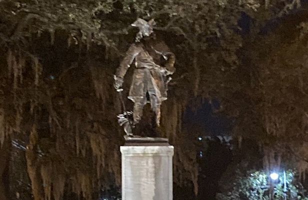 The History Buff: Savannah Walking Tour