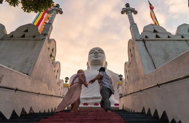 Kandy Instagram Tour: Most Famous Spots (Private & All-Inclusive)