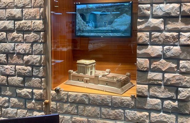 Archeological Tour: Unearthing Ancient Treasures of the Holy Land