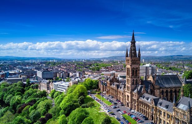 Edinburgh: Privately Guided Day Tour of Glasgow in Luxury Minivan