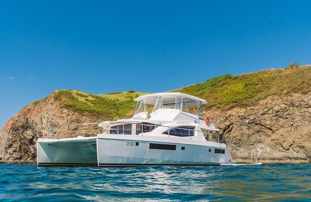 Royal Charters: The Premier Yacht Charter in Costa Rica