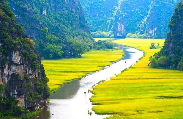 Ninh Binh Full-Day Tour From Hanoi to Hoa Lu & Tam Coc