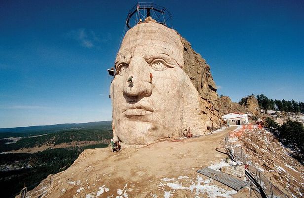 5-Day Yellowstone and Mount Rushmore Tour from Salt Lake City