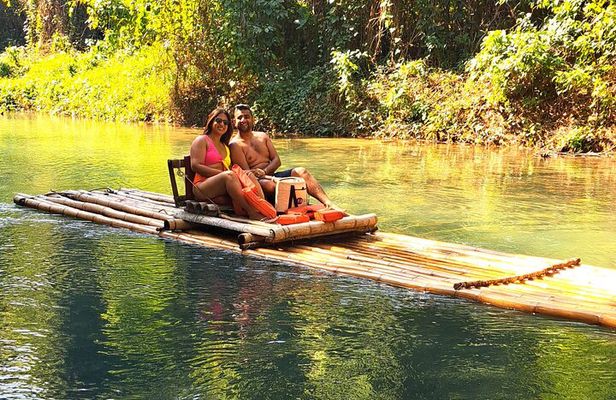 Bamboo Rafting Experience on the Martha Brea