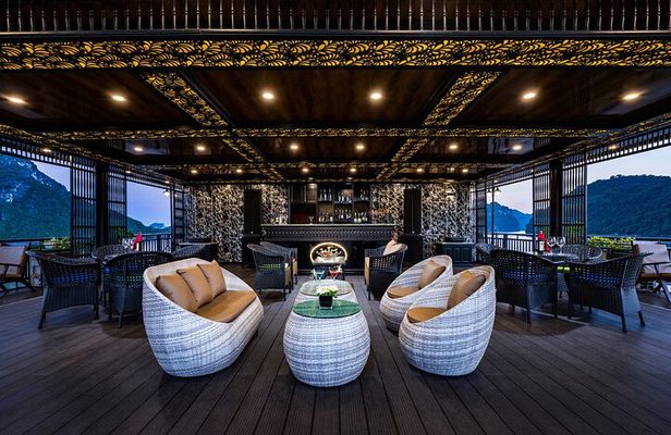 Rita 5* Halong Cruise - LanHa - Cave/Squidfishing/Meals/Transfer