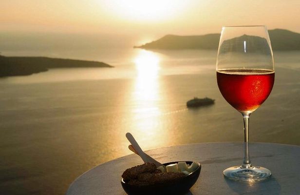 Santorini Wine Tasting: Private Tour with a Certified Wine Guide