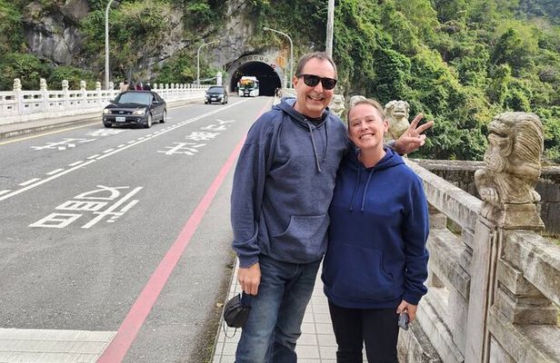 Full-Day Private Tour from Taipei City to Hualien Taroko Gorge
