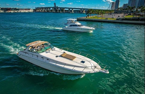 52' Yacht Rental with Captain in Miami
