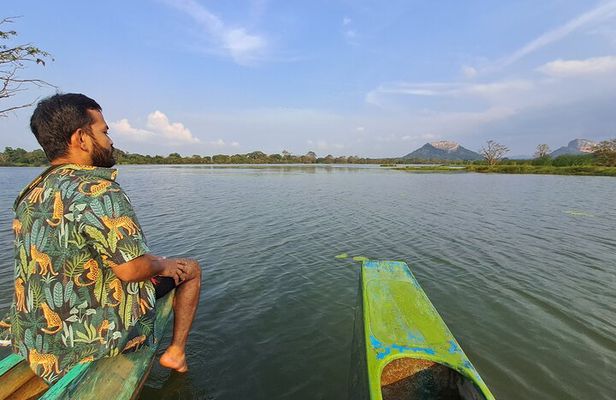 Sigiriya Sunrise/Sunset Guided Boat Ride