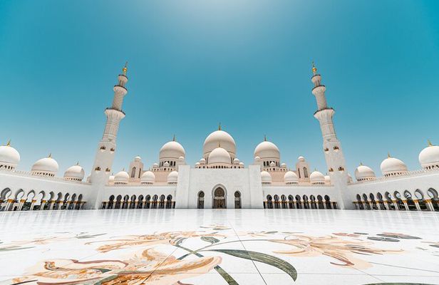 Private Full Day Tour Abu Dhabi City, Grand Mosque & Palace