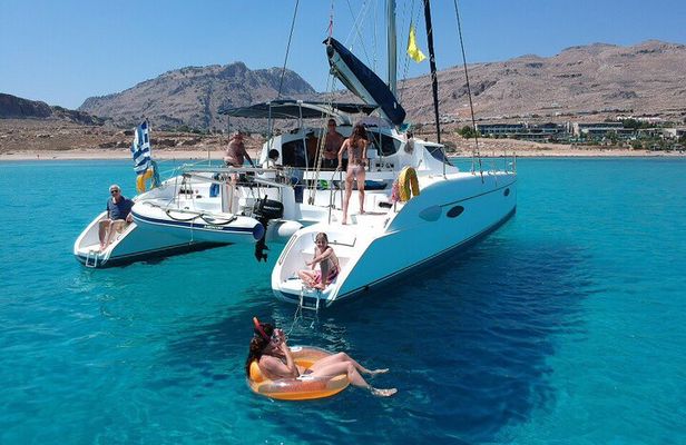 Private CATAMARAN daytrip - Lindos/ Rhodos with Lunch and drinks