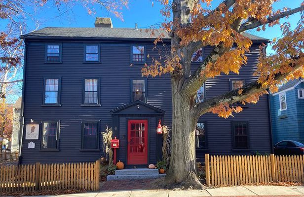 Inside the Daniels House: An Interactive House Tour
