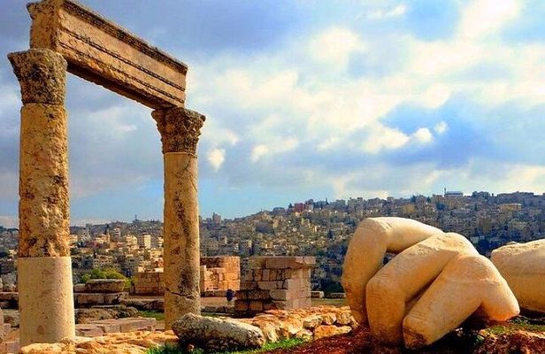 Amman City Sights and Jerash Ruins: Private Premium Exploration