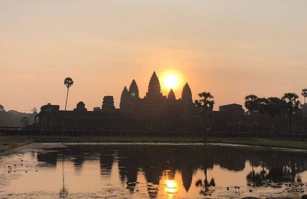 Unique Private Sunrise Angkor Wat Tours