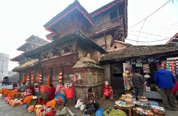 Walking Street Food Tour and 2 UNESCO Sightseeing in Kathmandu