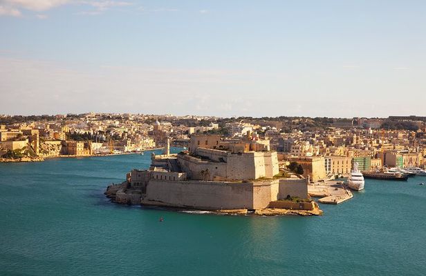 Discover the 3 Cities - Private Insider Walking Tour 