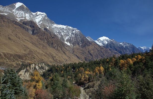 14 Days Private Manaslu Circuit Trek in Nepal