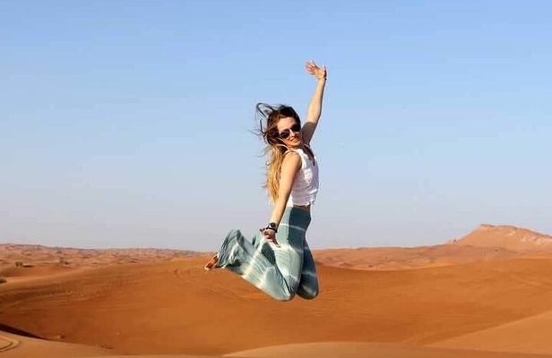 Premium Desert Safari Tour with BBQ Dinner Dubai