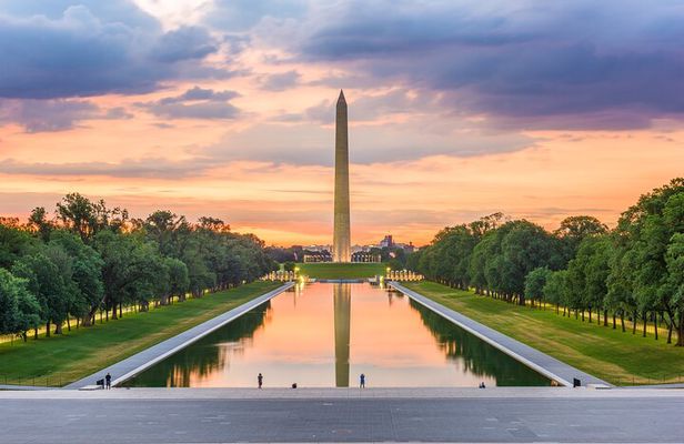 DC Monuments Walking Tour: Small Groups, Big Ideas