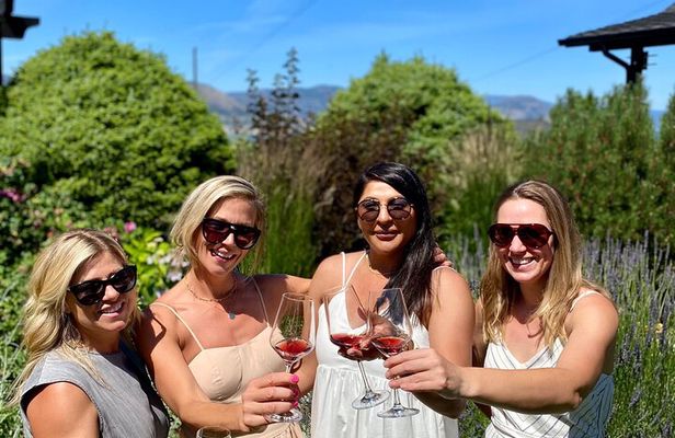 Lake Country Half Day Guided Wine Tour With 4 Wineries