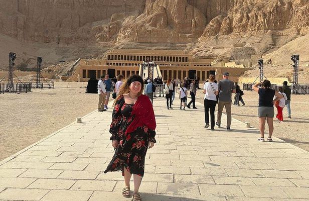 Private West Bank Luxor Tour with Local Food Tasting