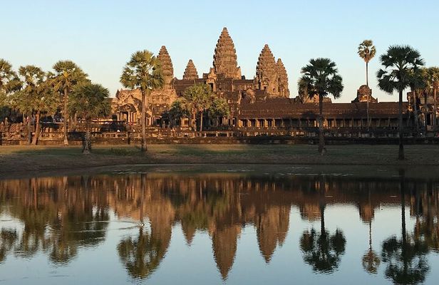 Angkor Temples Highlights: 2-Day Private Tour with Sunrise
