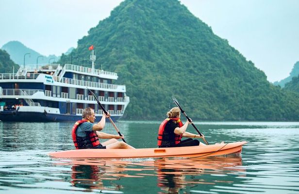 All-Inclusives: 2 Nights on Balcony Cruises Explore Lan Ha Bay